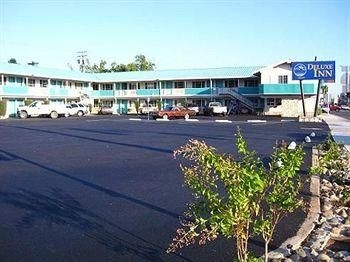 Deluxe Inn2