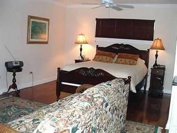 Tarpon Flats Inn & Marina4