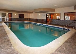 Comfort Suites Downtown2