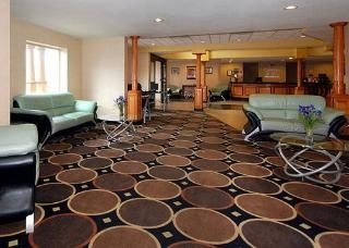 Comfort Suites Downtown3