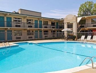 Days Inn Athens2