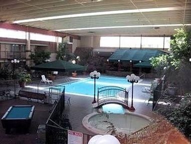 PLAZA HOTEL FORT COLLINS3