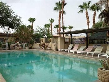 Sahara Hot Springs Family Park & Inn3
