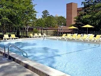 Ramada Inn Conference Center3