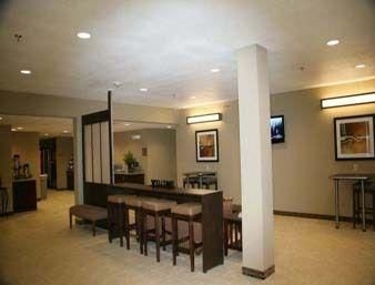 Wynnwood Plaza Hotel - Newport News1