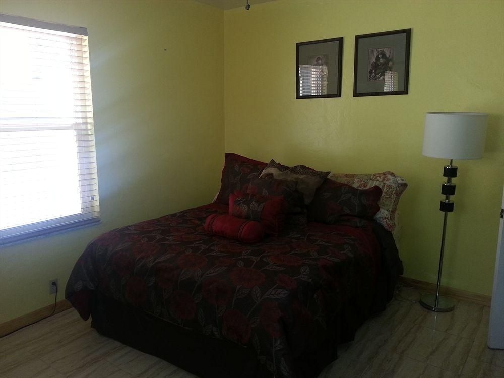 Sea Turtle Resort Hollywood Beach2