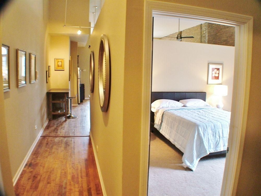Wicker Park Bathhouse Apartments3