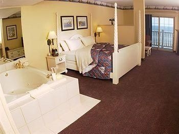 Blue Harbor Resort1