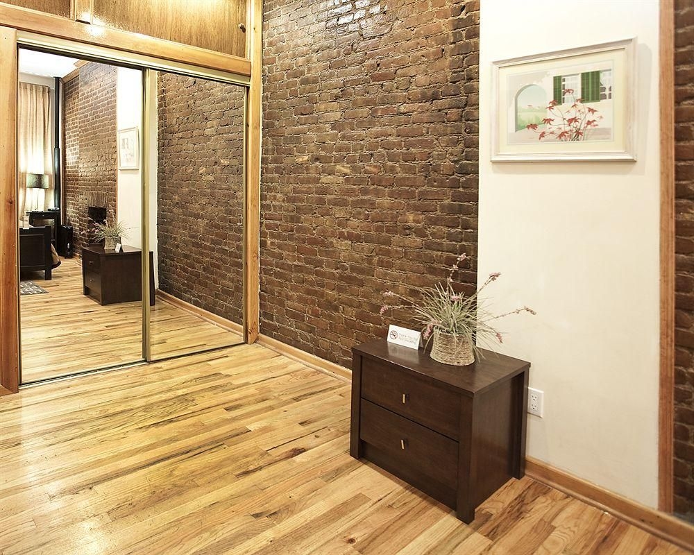 UPPER YORKVILLE SUITES1