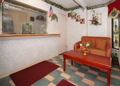 RODEWAY INN GOODLETTSVILLE4