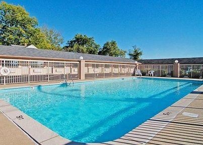RODEWAY INN GOODLETTSVILLE2
