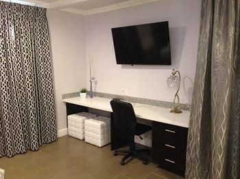 Hollywood Liberty Hotel2
