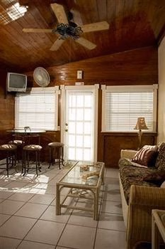Conch Key Cottages4