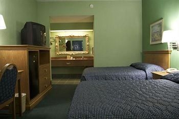 Deluxe Inn Vicksburg Mississippi4