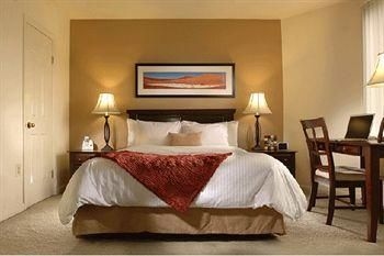 Oakwood Crystal City4