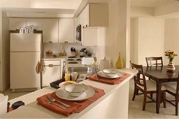 Oakwood Crystal City0