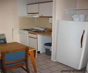 Vancouver Motel2