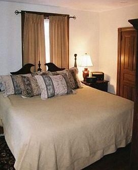 Harvest Moon Bed and Breakfast2