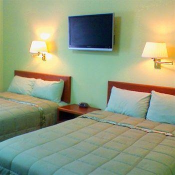 BROADWAY INN YANKTON4
