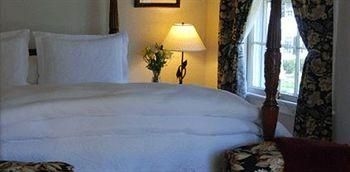 Captain Jefferds Inn B&B4