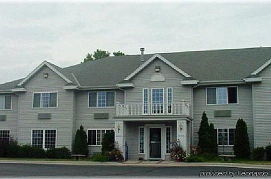 Plymouth Inn1