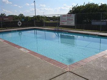 Stratford House Inn and Suites2