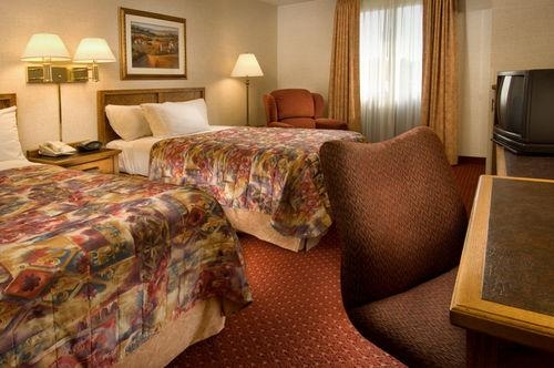 Pear Tree Inn Terre Haute4