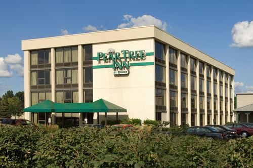 Pear Tree Inn Terre Haute2