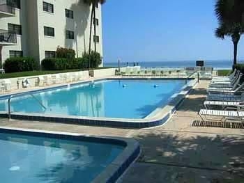 Ocean Vacation Rentals New Smyrna Beach1