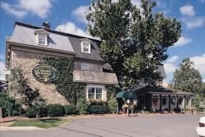 Golden Plough Inn at Peddler's Village4