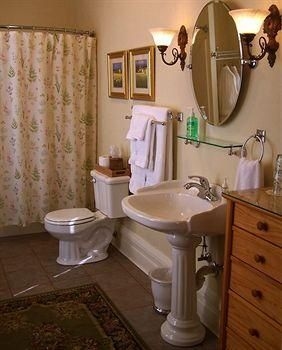 Lyndon House B&B2
