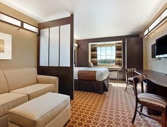 Microtel Inn & Suites by Wyndham Buckhannon3