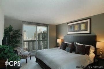 Chicago Premier Suites2