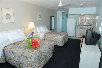 Tahitian Beach Motel0