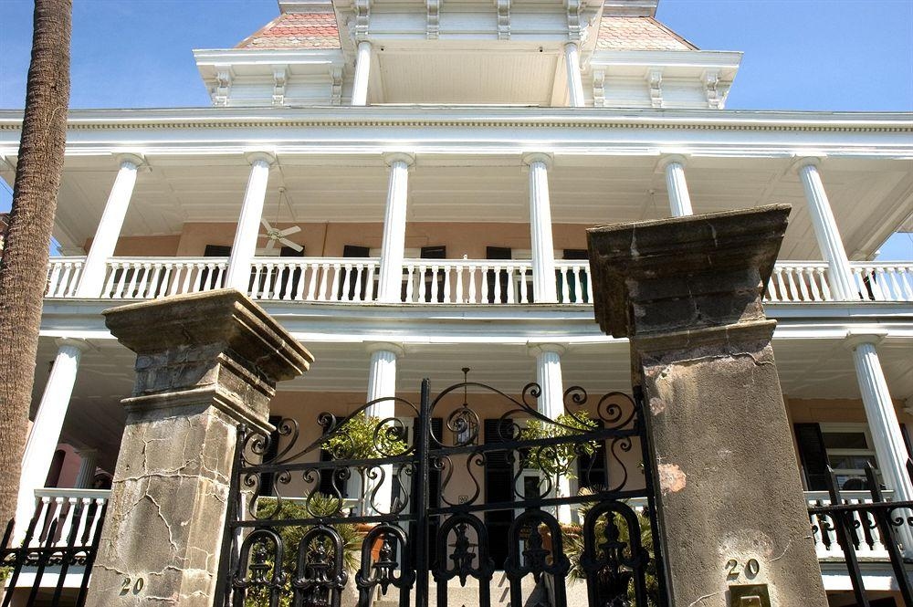 BATTERY CARRIAGE HOUSE INN2