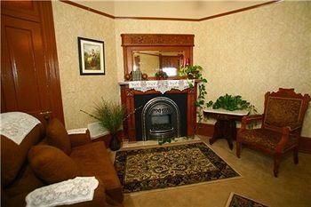 The Edgar Olin House Bed and Breakfast2