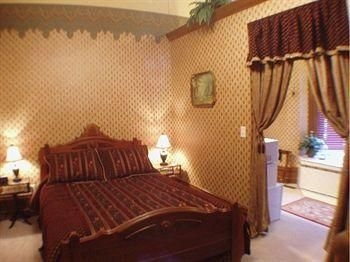 The Edgar Olin House Bed and Breakfast1