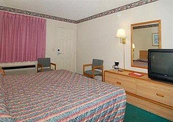 Econo Lodge Cumberland0