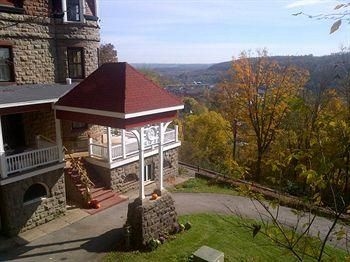 Overlook Mansion2