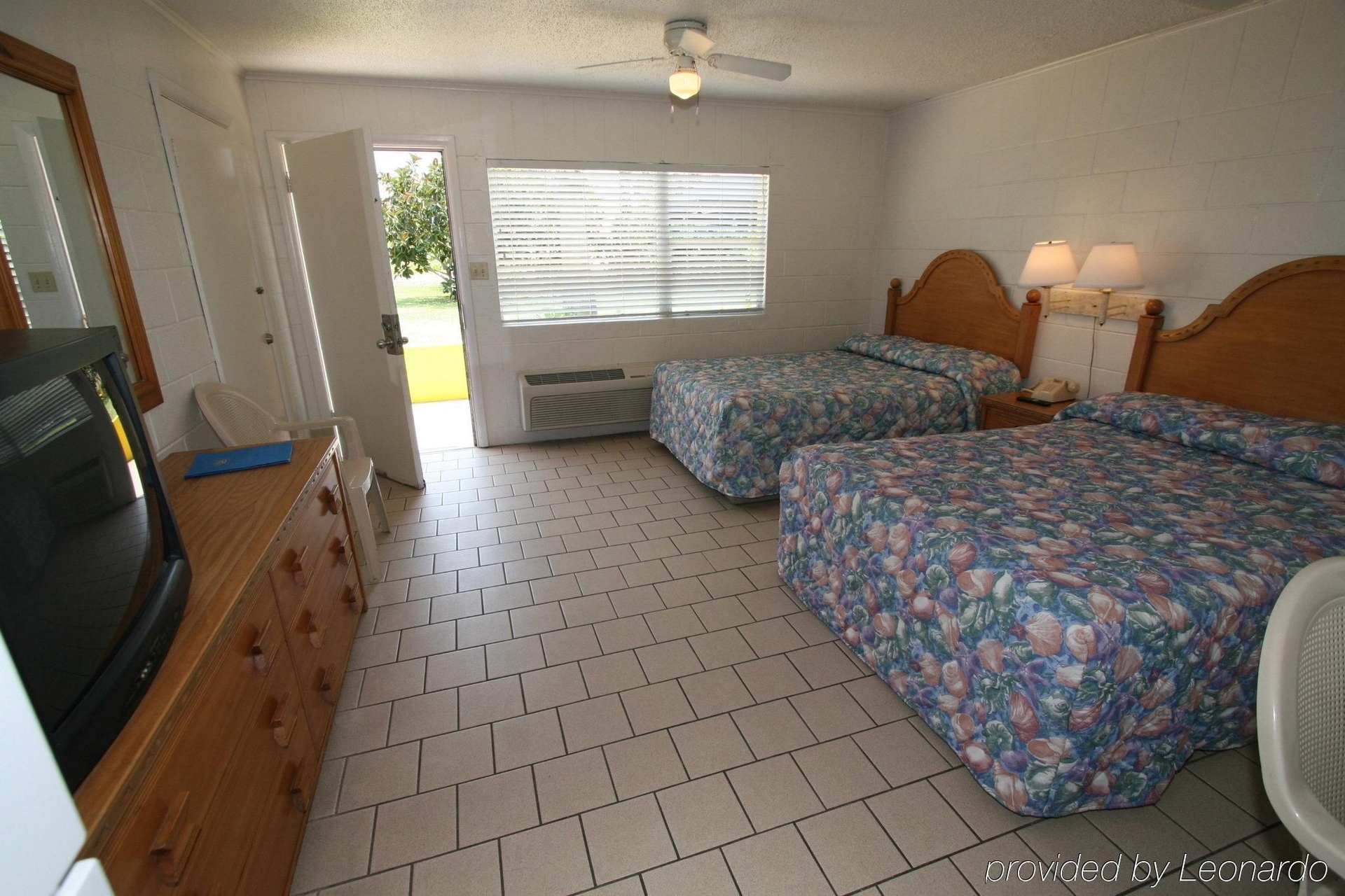South Beach Inn4