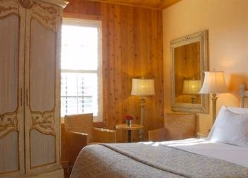 Jensen Beach Inn2