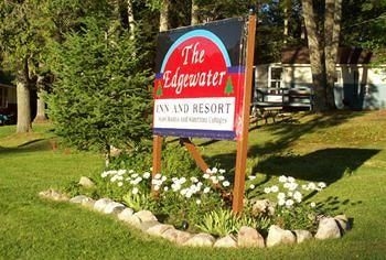 Edgewater Inn & Cottages4