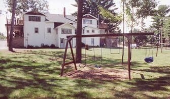 Edgewater Inn & Cottages2