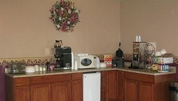 Econo Lodge1