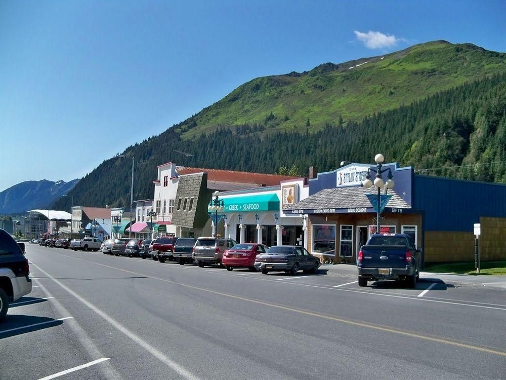 Fourth Avenue Lodging4