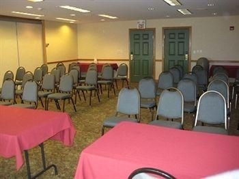 Country Inn & Suites by Carlson Rochester - Henrietta, NY3