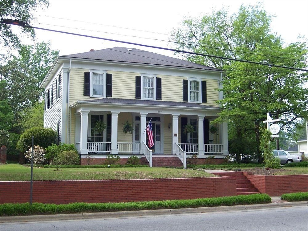The Ashford Inn1