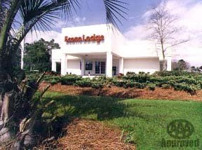Econo Lodge1