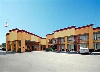 Econo Lodge Savannah South4