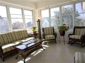 Robinwood Bed & Breakfast3